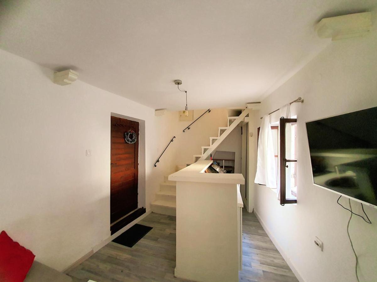 St.Tripun Apartment 科托尔 外观 照片